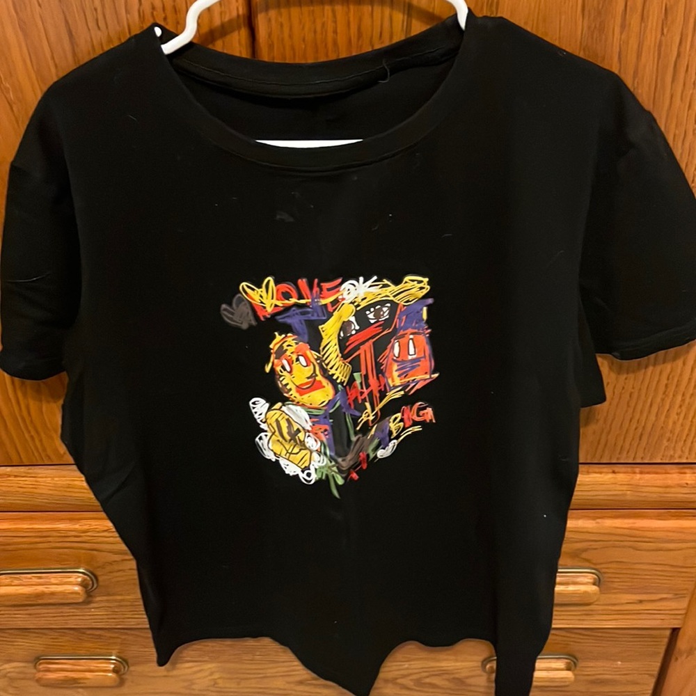 BLACK GRAPHIC SHIRT